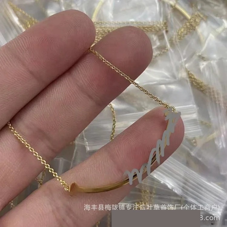 New T's smile necklace thickly plated 18K gold glossy 2 sides drilled full of diamonds smiling face necklace Seiko clavicle chain jewelry