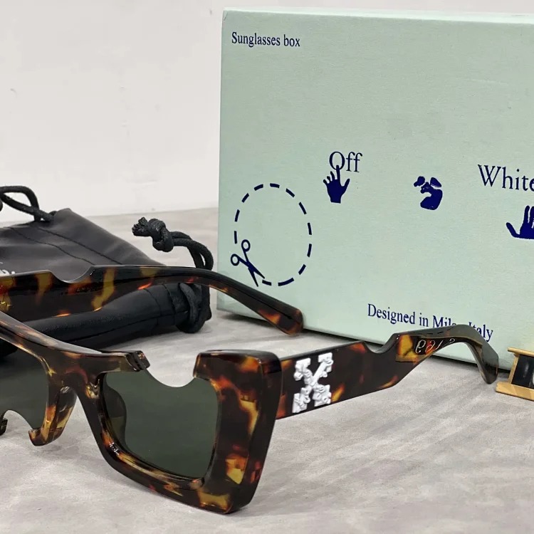 Fashionable summer casual sunglasses