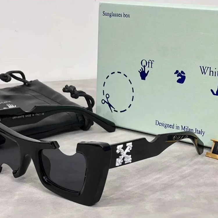 Fashionable summer casual sunglasses