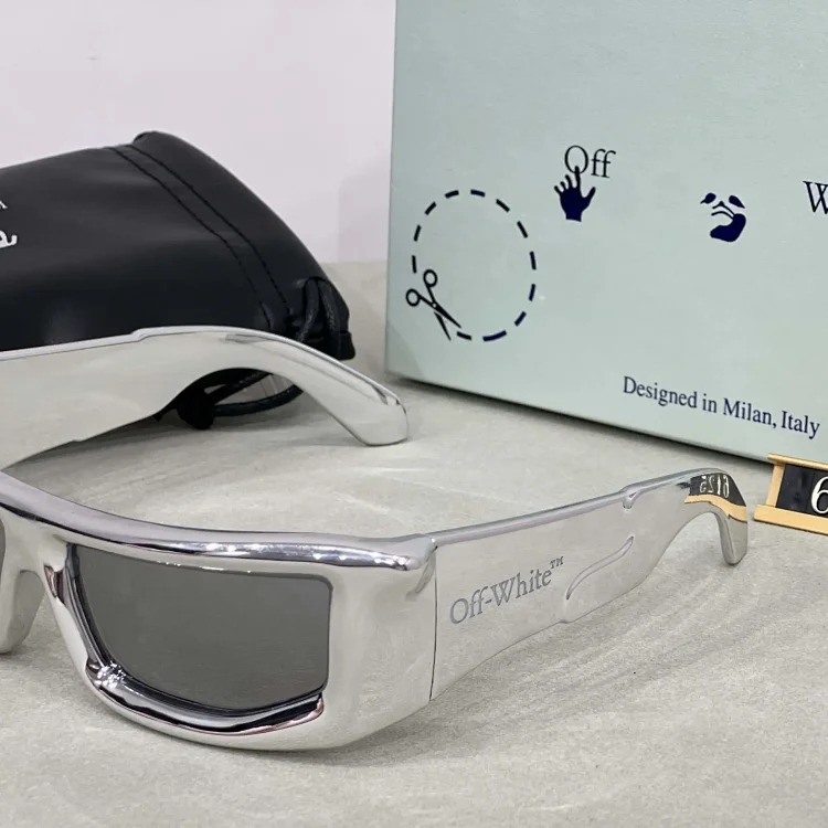 Fashionable summer casual sunglasses