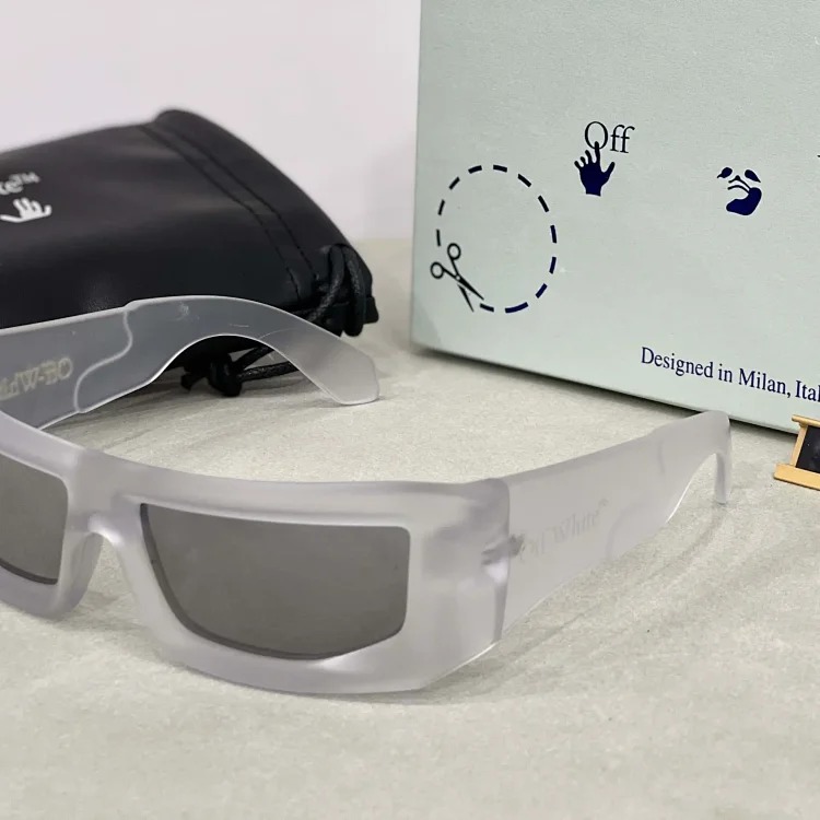 Fashionable summer casual sunglasses