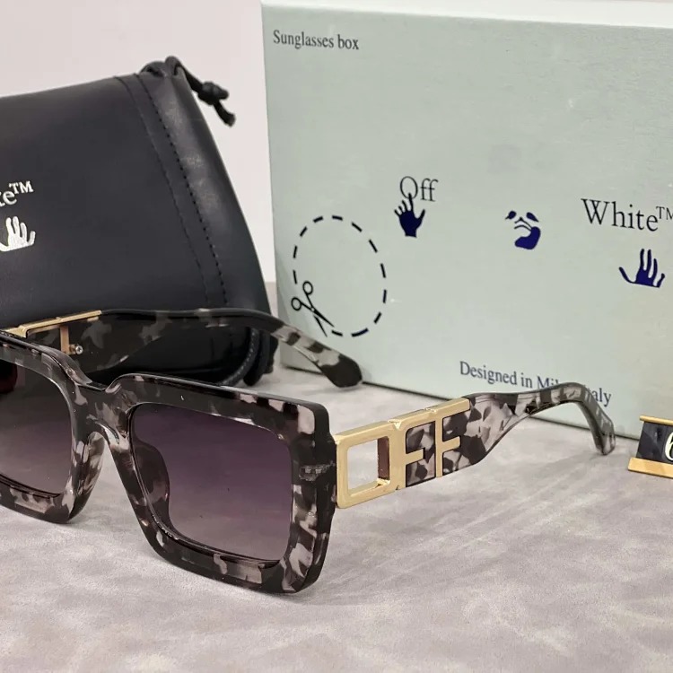 Fashionable summer casual sunglasses