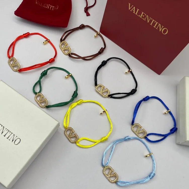 New letter bracelet multi-color versatile V letter temperament brass simple style bracelet