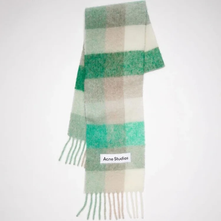 2023 autumn and winter star Yang Mi's new thickened and warm rainbow-colored plaid scarf tassel color-blocked ac shawl