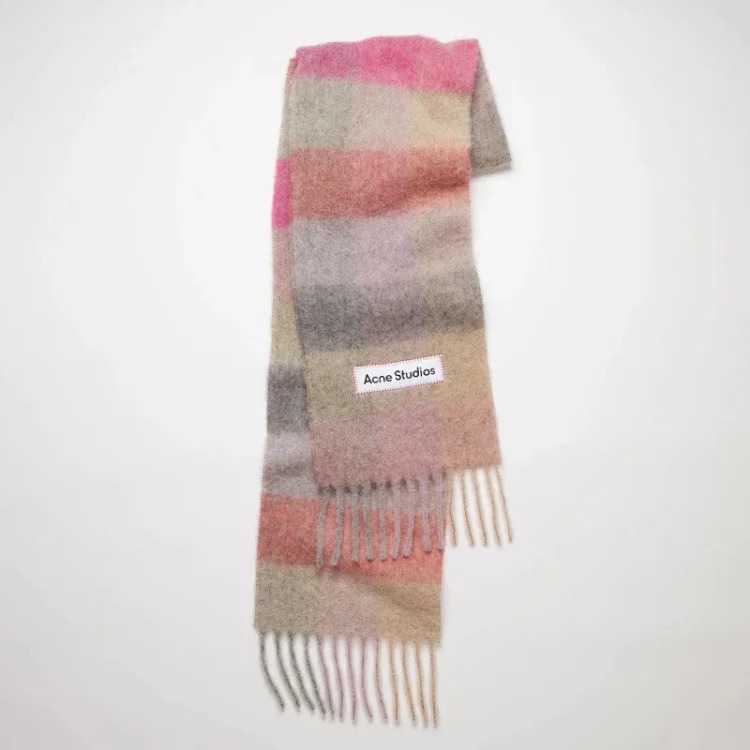 2023 autumn and winter star Yang Mi's new thickened and warm rainbow-colored plaid scarf tassel color-blocked ac shawl