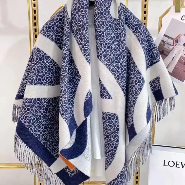 2023 autumn and winter star Yang Mi's new thickened and warm rainbow-colored plaid scarf tassel color-blocked ac shawl