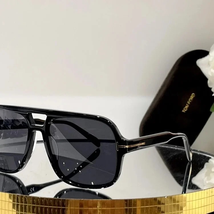 Fashionable and versatile UV protection sunglasses