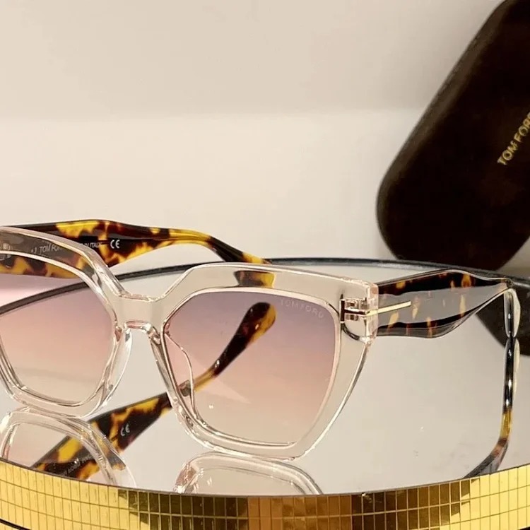 Fashionable and versatile UV protection sunglasses