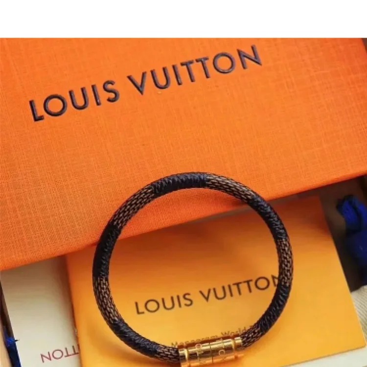 LMagnetic clasp bracelet^