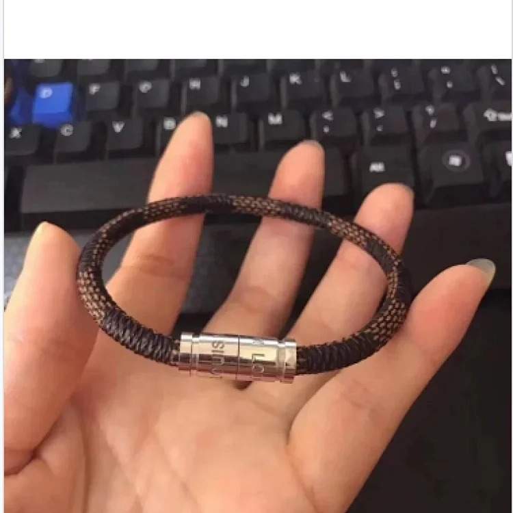LMagnetic clasp bracelet^