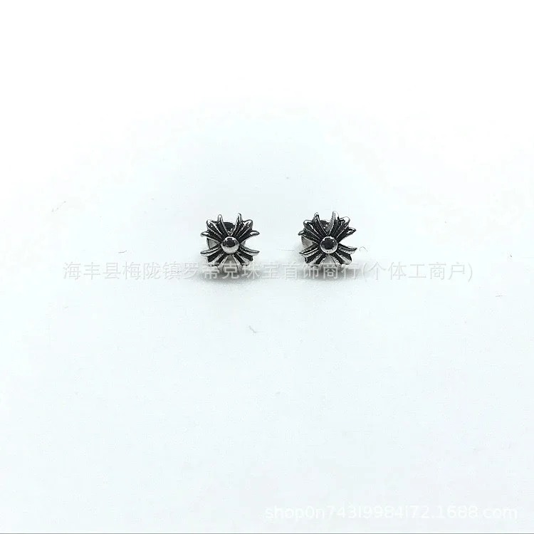 Chrome Hearts Ch trendy brand Crowe earrings for men and women cross s925 sterling silver retro needle earrings exquisite European and American cross-border earrings