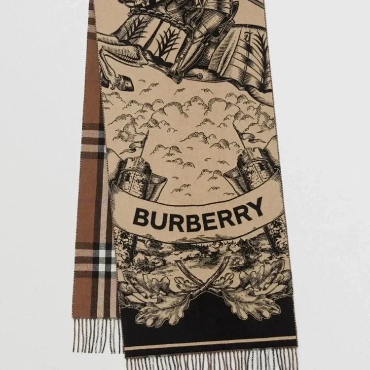 High-quality scarf (double-sided cashmere, packaged in a gift box at the counter)