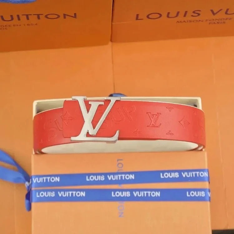 Fashionable and versatile belt 046