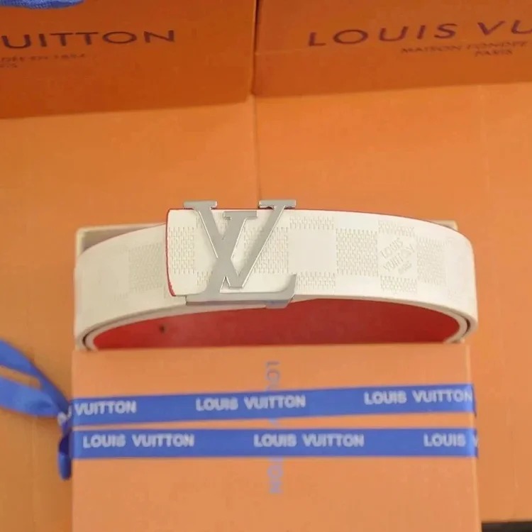 Fashionable and versatile belt 046
