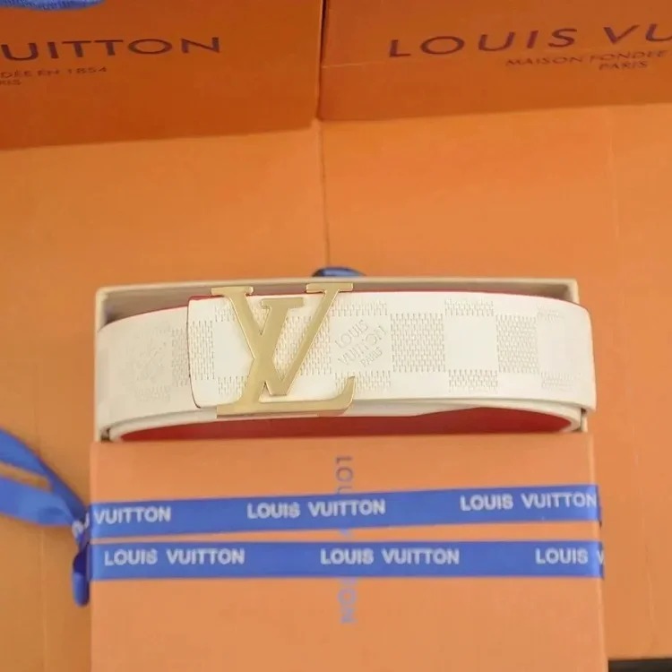 Fashionable and versatile belt 046