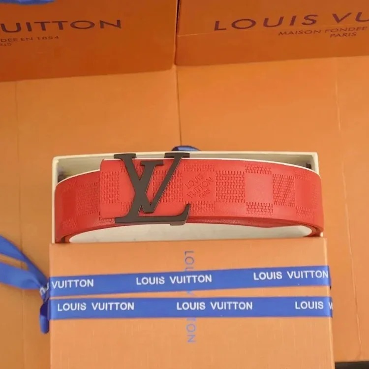Fashionable and versatile belt 046