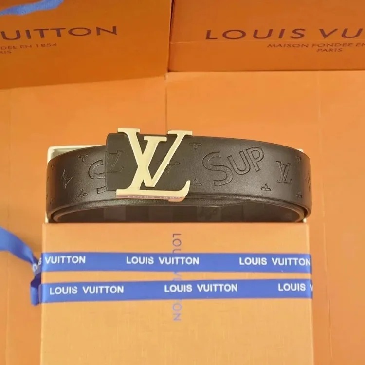 Fashionable and versatile belt 046