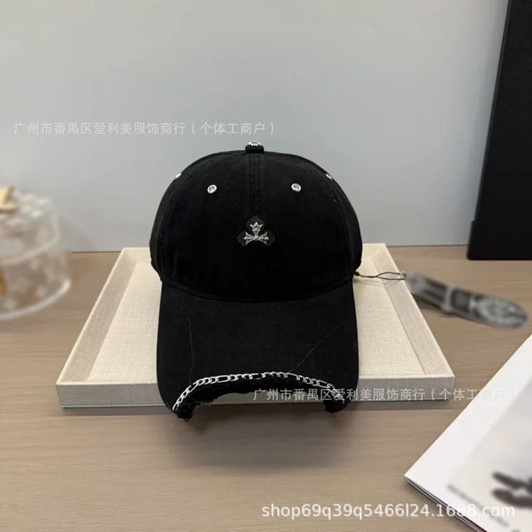 Ready-made old washed baseball cap for women, metal chain peaked cap, men's trendy brand, small soft-top sun hat with a face