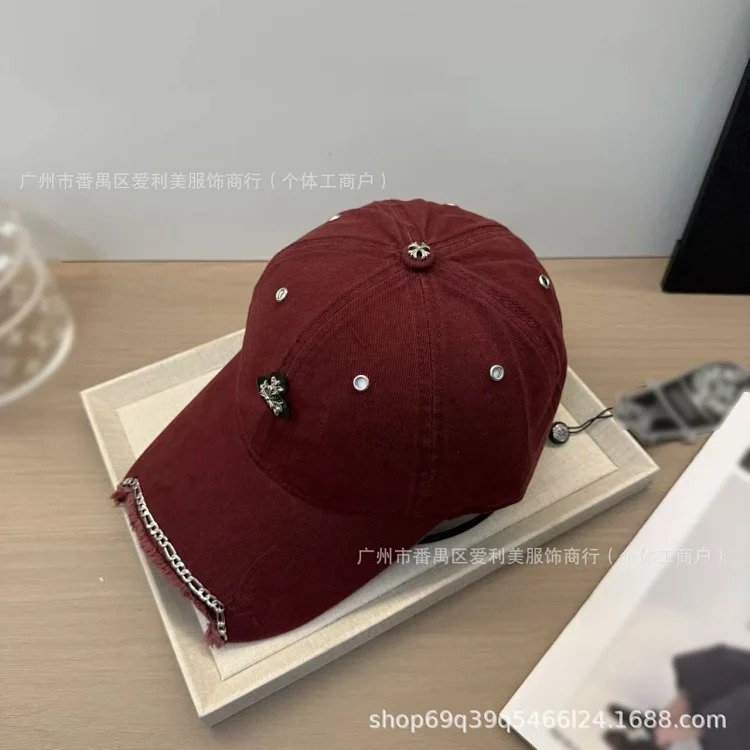 Ready-made old washed baseball cap for women, metal chain peaked cap, men's trendy brand, small soft-top sun hat with a face