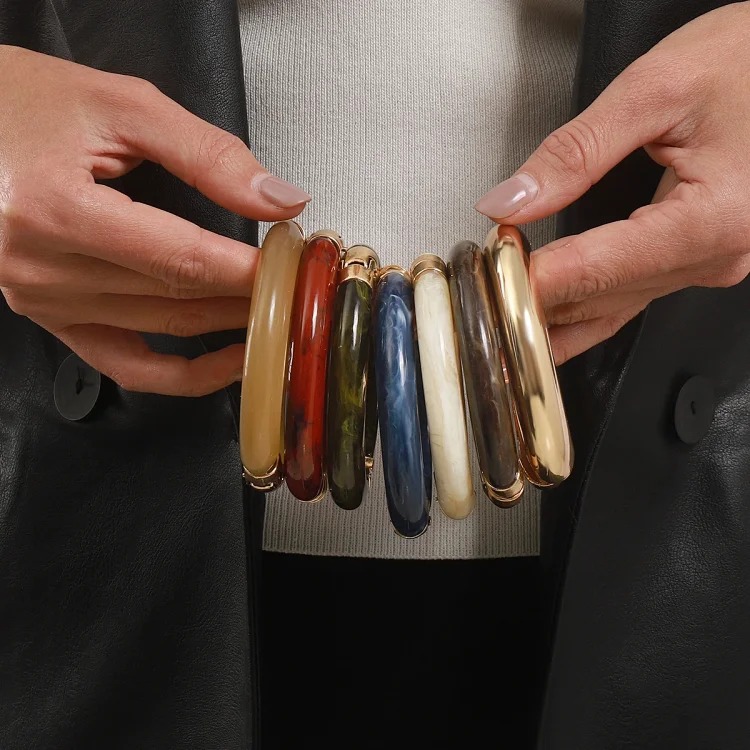 B3524 cross-border retro versatile geometric round resin bracelet, personalized fashionable alloy texture openable bracelet