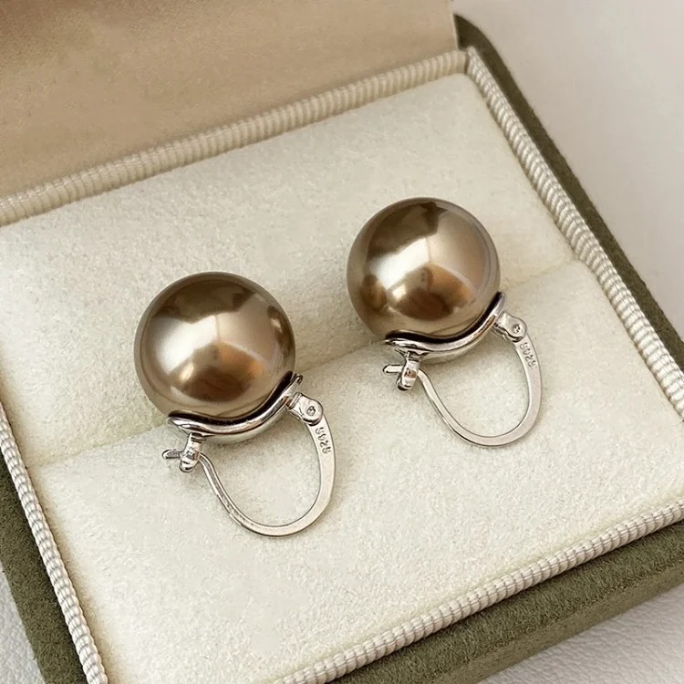 Dong Qing's same style bucket Shijia oversized pearl earrings 2025 new high-end light luxury S925 silver teapot earrings