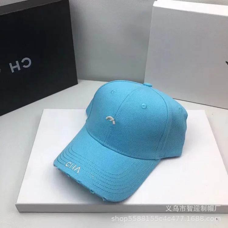 Double embroidered correct letter fashion baseball cap with face display small peaked cap for women and men versatile sun hat