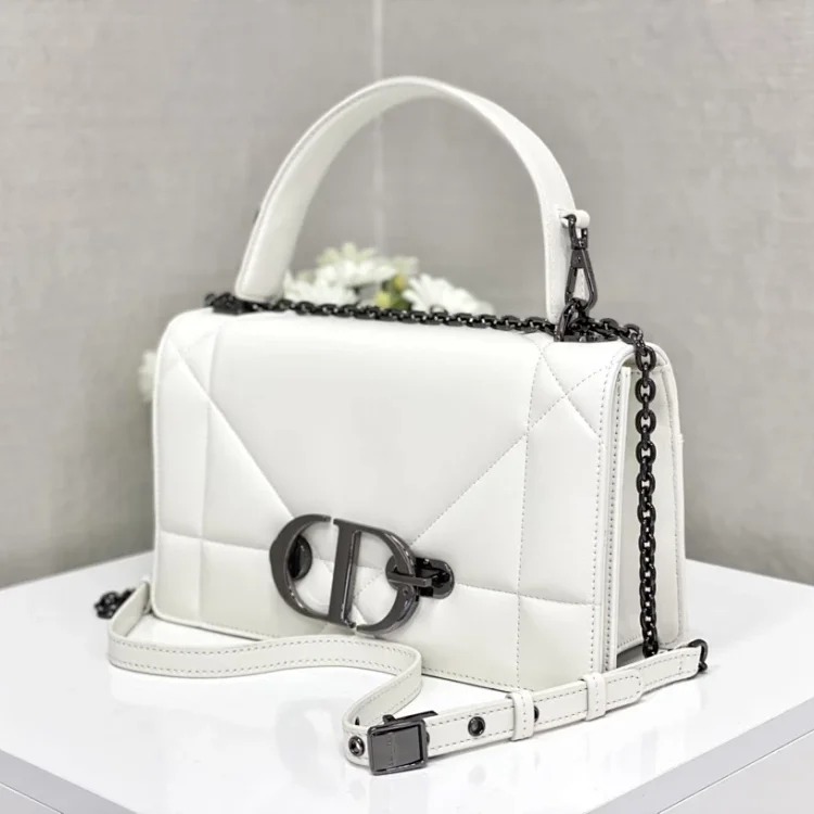 D fashion bags