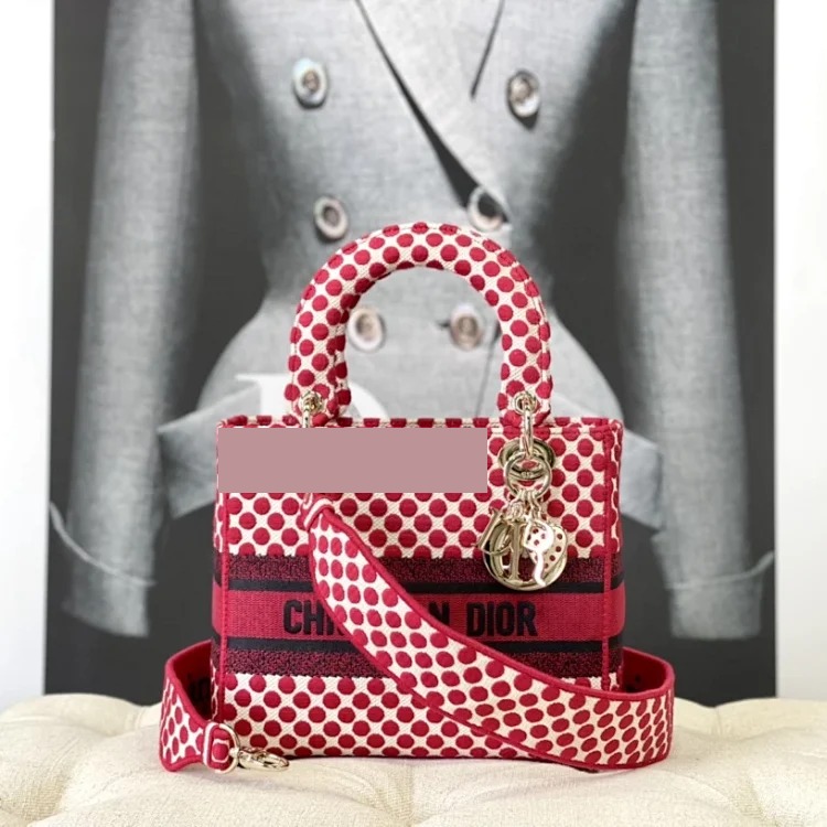 D fashion bags