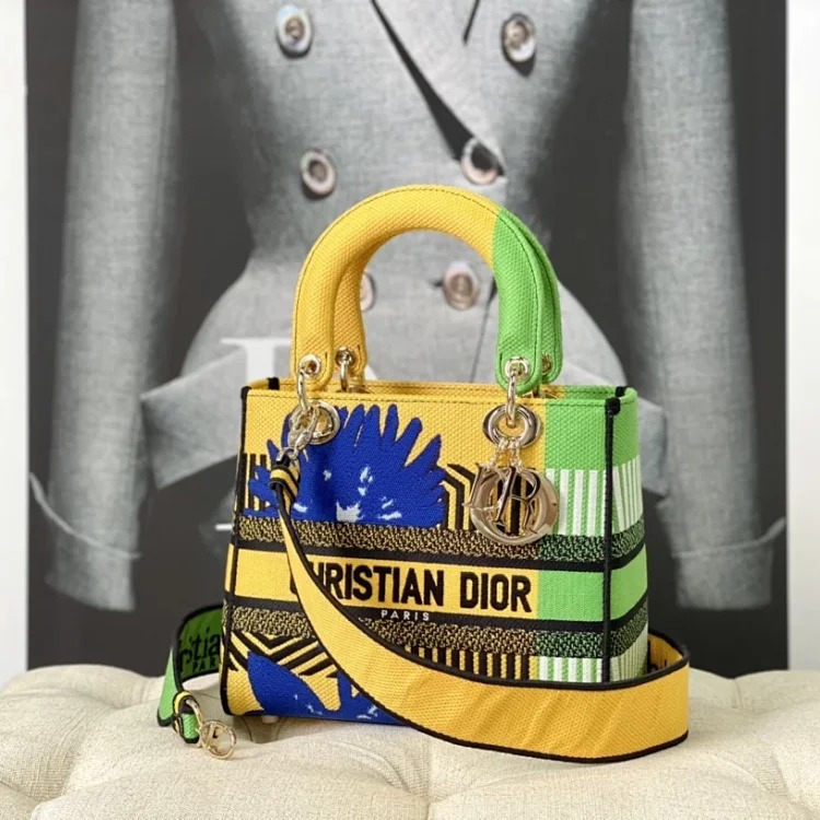 D fashion bags