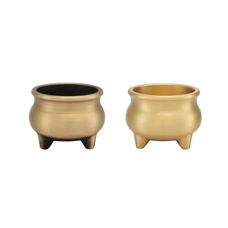Copper incense burner household incense burner ornaments three-legged antique Xuande small incense burner line incense incense brass sandalwood burner wholesale image 9