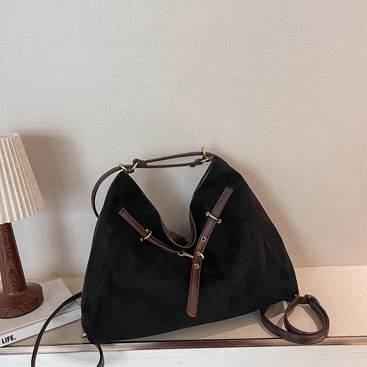 Souvenir shoulder crossbody bag for women, new fashion, high-end, light luxury, versatile commuting large capacity tote bag