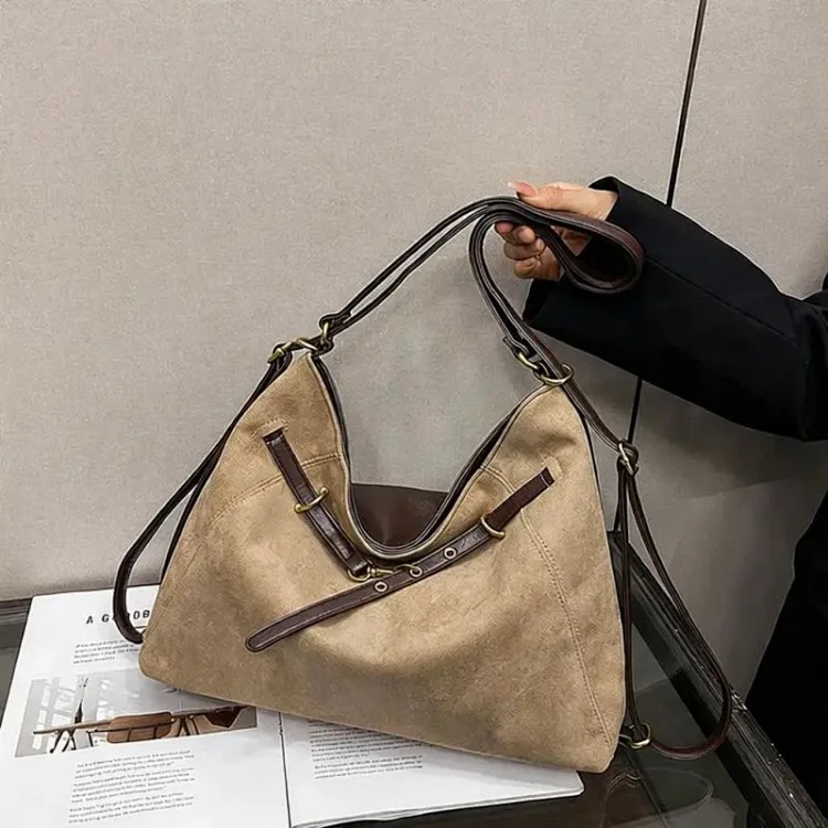 Souvenir shoulder crossbody bag for women, new fashion, high-end, light luxury, versatile commuting large capacity tote bag