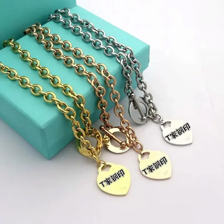 Cartier Cross-border e-commerce T home love bracelet European and American light luxury versatile couple titanium steel bracelet necklace letter pendant heart shape
