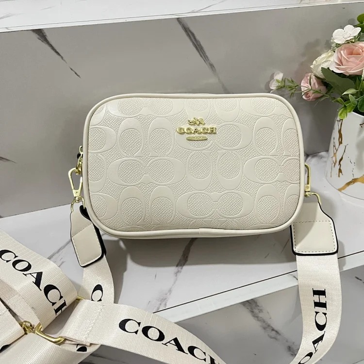TOP fashionable multi-layer trendy lightweight bag (the plastic film image 2