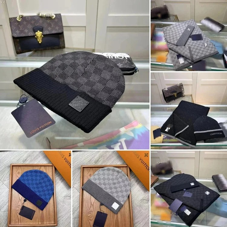 Warm fashionable knitted hat 001YHH40