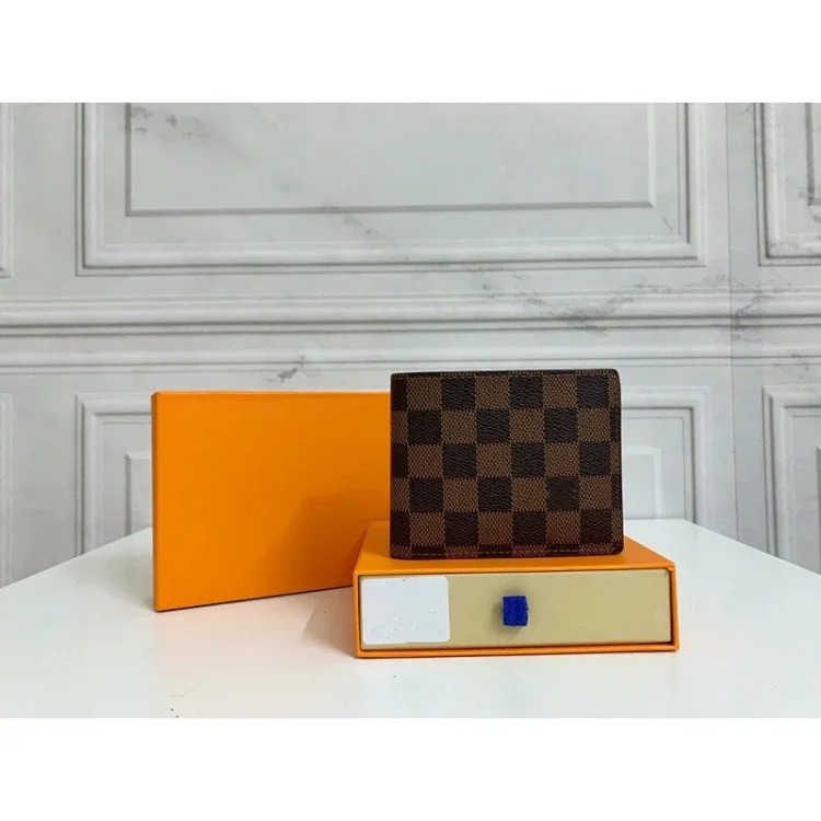Classic Western-Style Export Stock: Trendy, Best-Selling Men's Short Wallet featuring Allover Monogr image 5