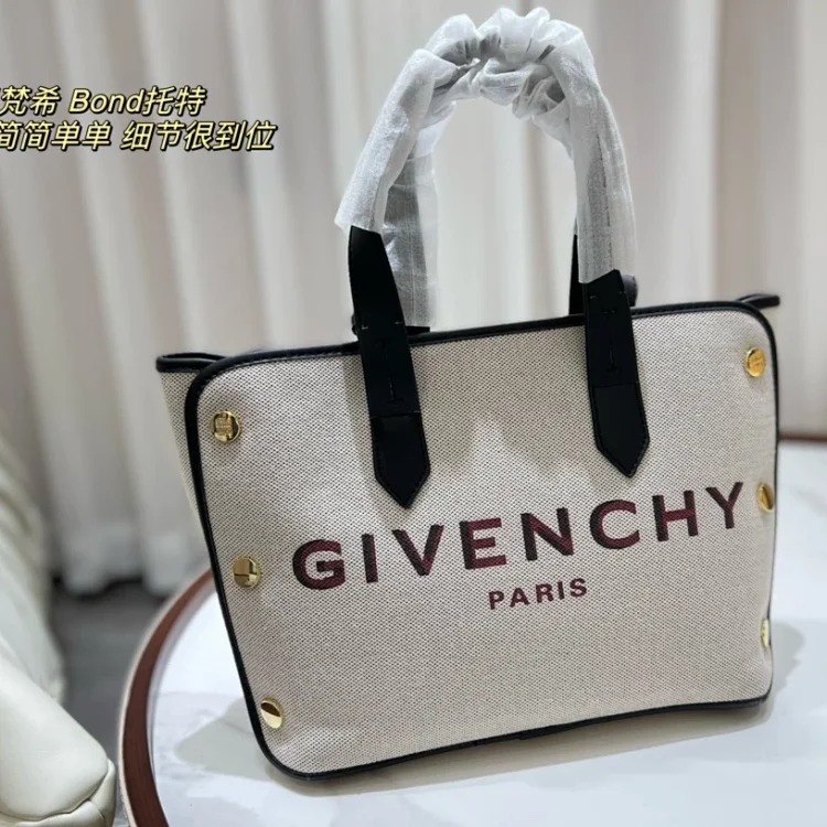 G fashion bag