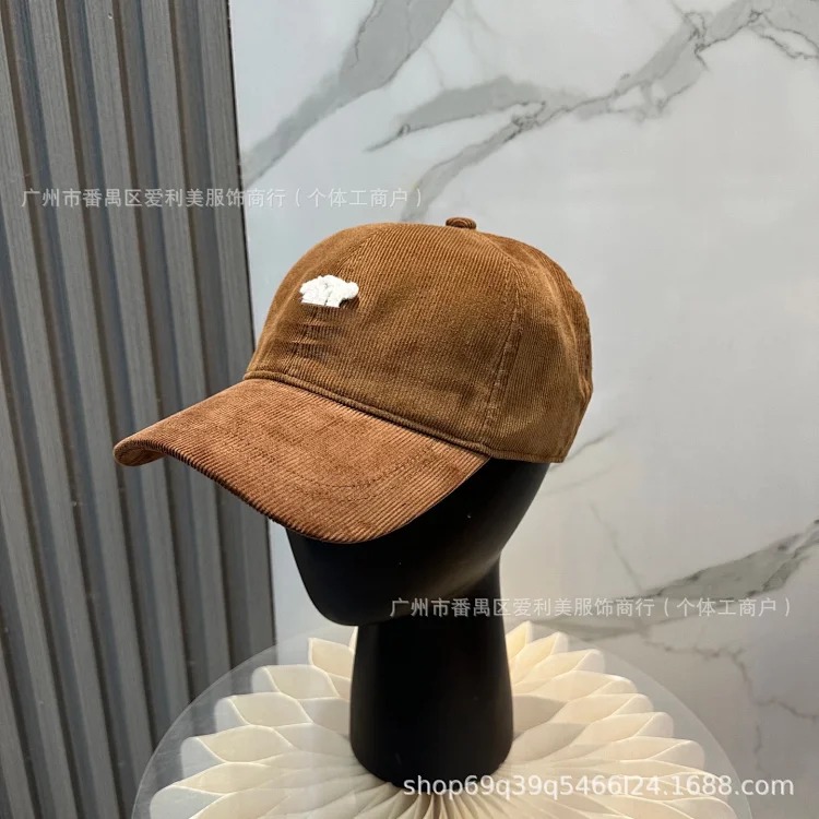 New Fashion Simple Solid Color Baseball Hat Women's Summer Korean Face Revealing Small Peaked Cap Men's Couple Hat Wholesale