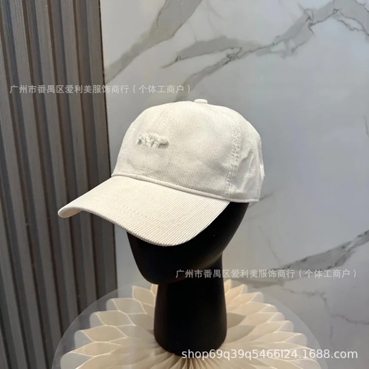 New Fashion Simple Solid Color Baseball Hat Women's Summer Korean Face Revealing Small Peaked Cap Men's Couple Hat Wholesale