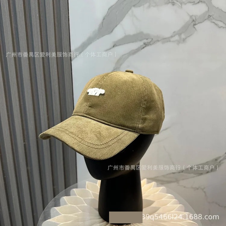 New Fashion Simple Solid Color Baseball Hat Women's Summer Korean Face Revealing Small Peaked Cap Men's Couple Hat Wholesale