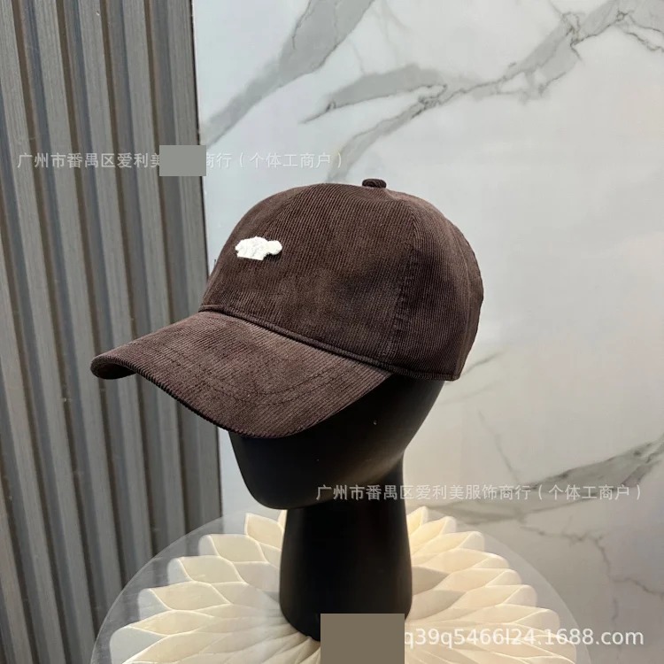 New Fashion Simple Solid Color Baseball Hat Women's Summer Korean Face Revealing Small Peaked Cap Men's Couple Hat Wholesale