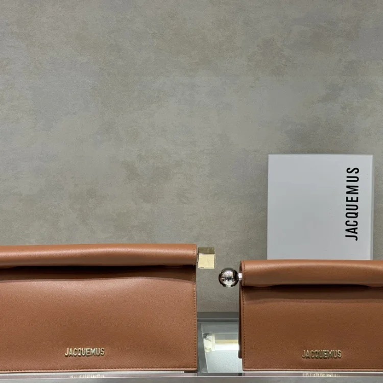 Flip envelope envelope bag 2026 new Jacquemus magnetic roll cover minimalist style bag shoulder crossbody women's bag light luxury image 6
