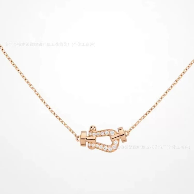 Fei F's Horseshoe Buckle Diamond Necklace Plated 18K Gold Full Diamond Mini Clavicle Chain Nautical Buckle Chinese Valentine's Day Gift Couple