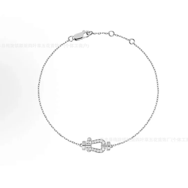 Fei F's Horseshoe Buckle Diamond Necklace Plated 18K Gold Full Diamond Mini Clavicle Chain Nautical Buckle Chinese Valentine's Day Gift Couple