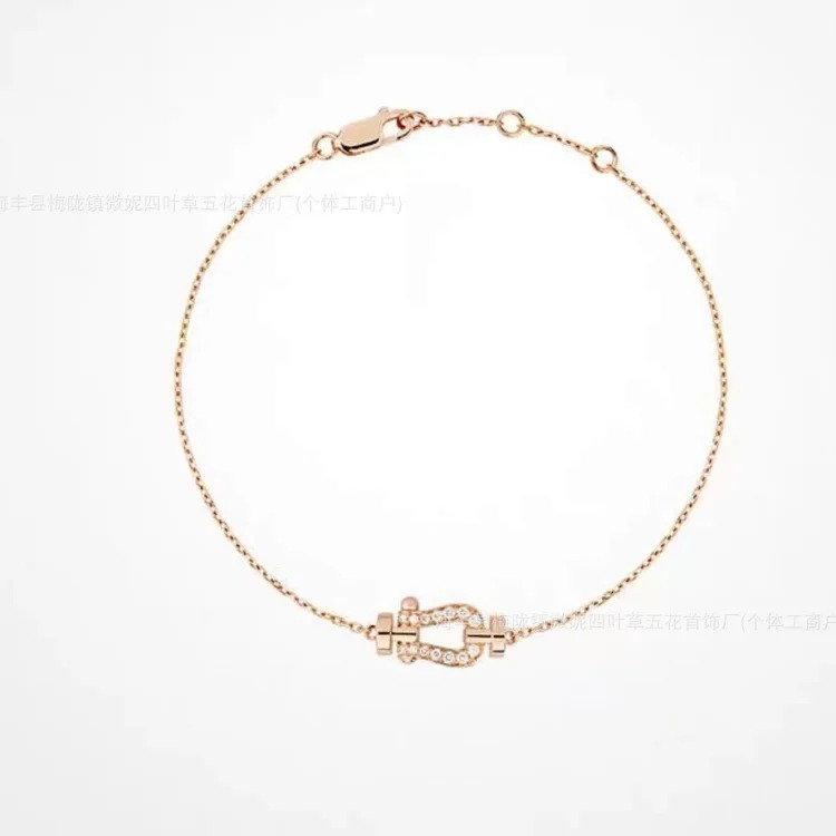 Fei F's Horseshoe Buckle Diamond Necklace Plated 18K Gold Full Diamond Mini Clavicle Chain Nautical Buckle Chinese Valentine's Day Gift Couple