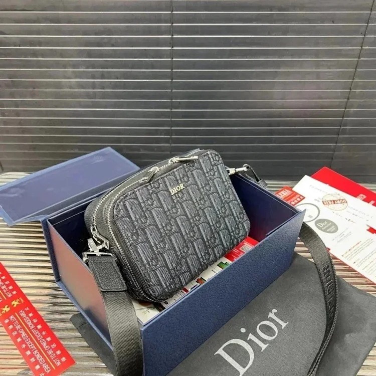 Small square bag, camera bag, si01： image 2