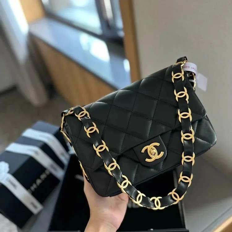 Folding gift box packaging new product armpit bag cowhide texture fashion/casual size 2214cm