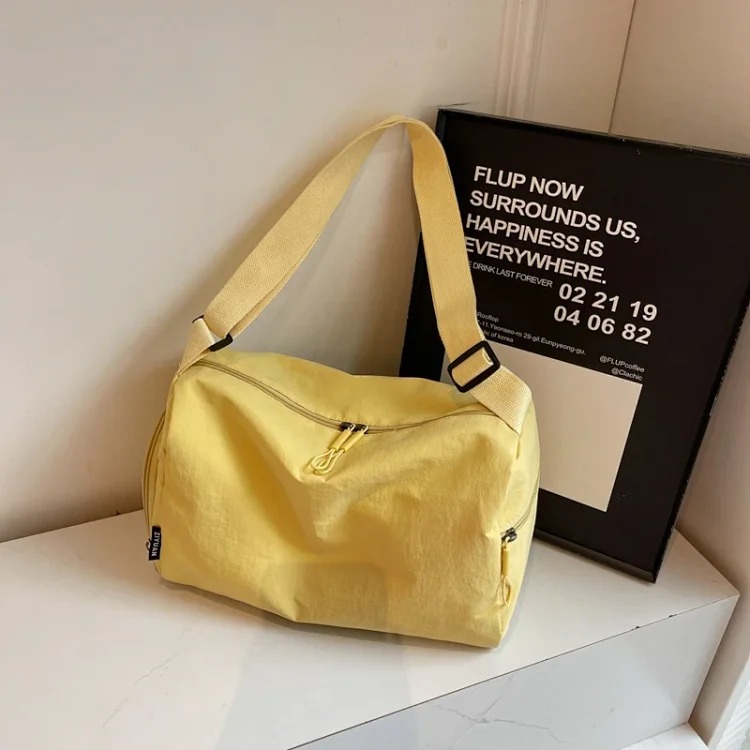 Japanese and Korean women's bags large-capacity crossbody bag women's high-end sports short-distance travel casual nylon shoulder bag