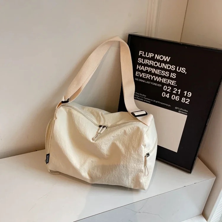 Japanese and Korean women's bags large-capacity crossbody bag women's high-end sports short-distance travel casual nylon shoulder bag