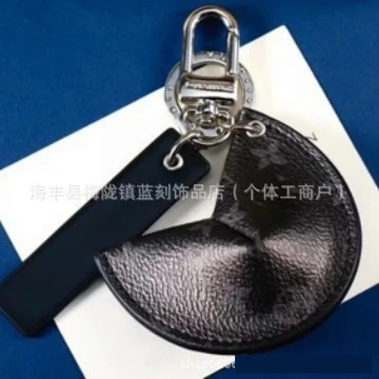Letter jewelry bag hanging wholesale keychain pendant bag chain trendy brand titanium steel bag chain dropshipping